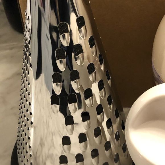 Rae Dunn Grater Set - Picture 5 of 9